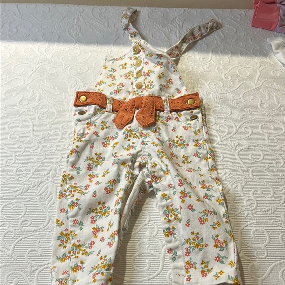 Carter's Kids Shirts & Tops AND MORE- BUNDLE Variety. Size 12-18 months mixed - Picture 15 of 15